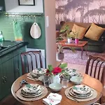 Les Capucines La Souris Des Champs Étival-Clairefontaine